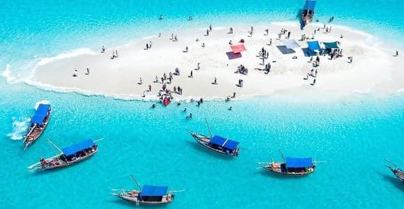 Safari Blue: lagoon, snorkelling and a barbecue lunch